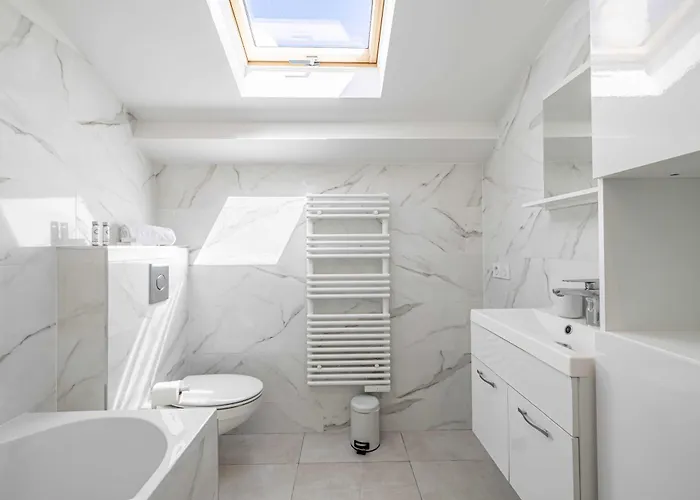 Penzion Renovated And Bright 3p - Cannes